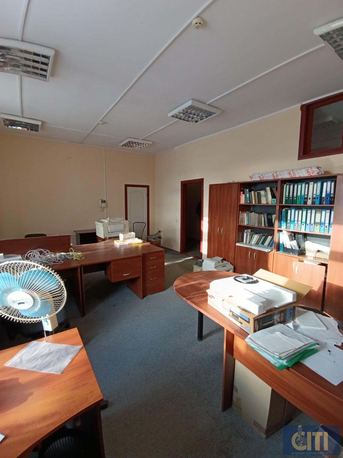 Продаж приміщення в центрі міста, район Сінного ринку, 620 кв.м Продаж приміщення в центрі міста, район Сінного ринку, 620 кв.м