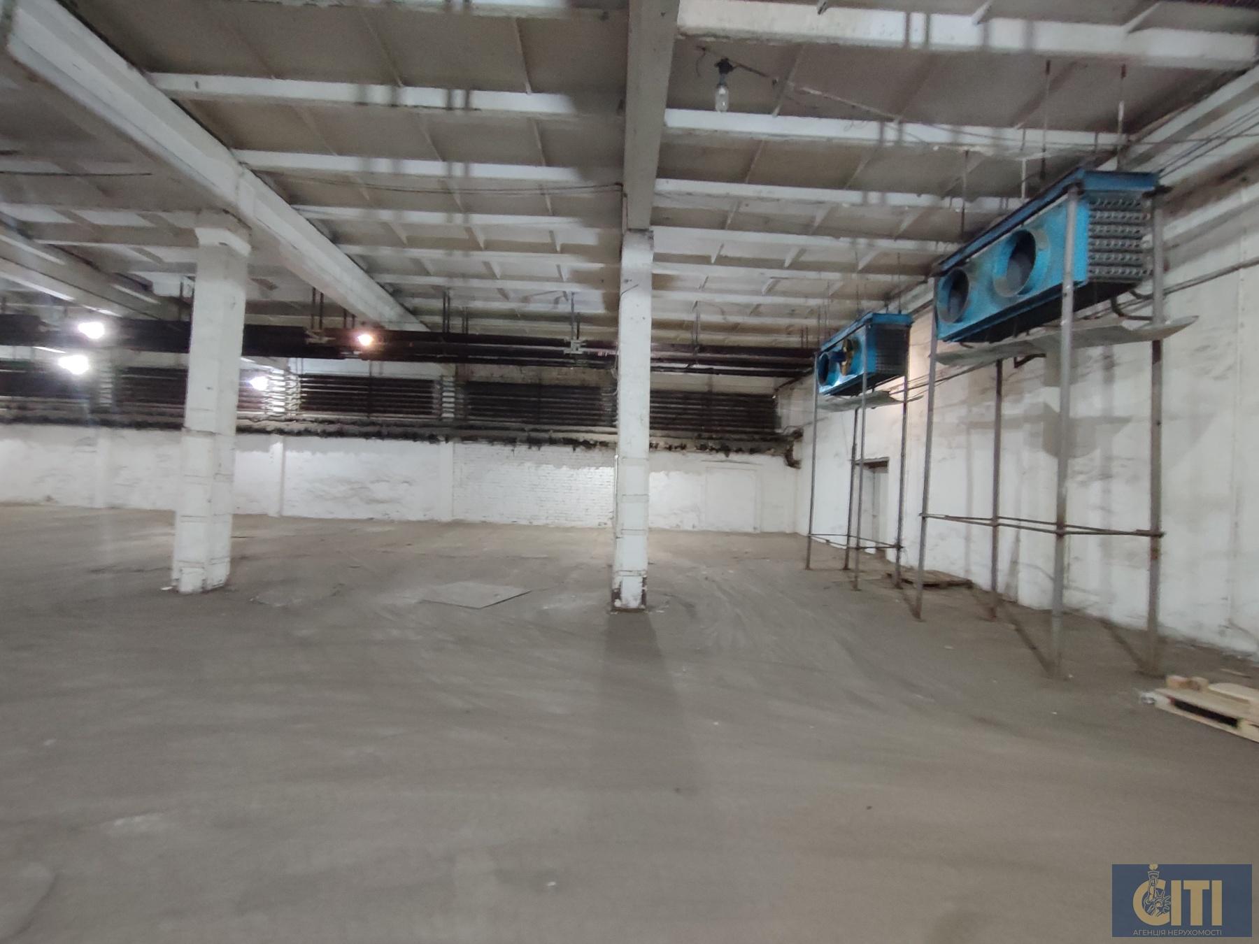 Rental of refrigerated and freezing warehouses with ramp, Vitruka