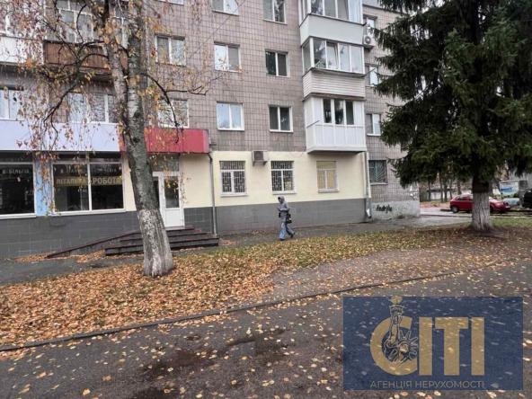 Commercial premises for sale on Nebesnaya Sotnya street, 43 m²