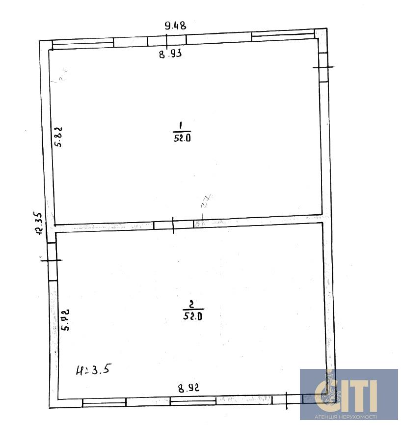 Майновий комплекс у селі Двірець Житомирського району, 500 м², 30 соток.