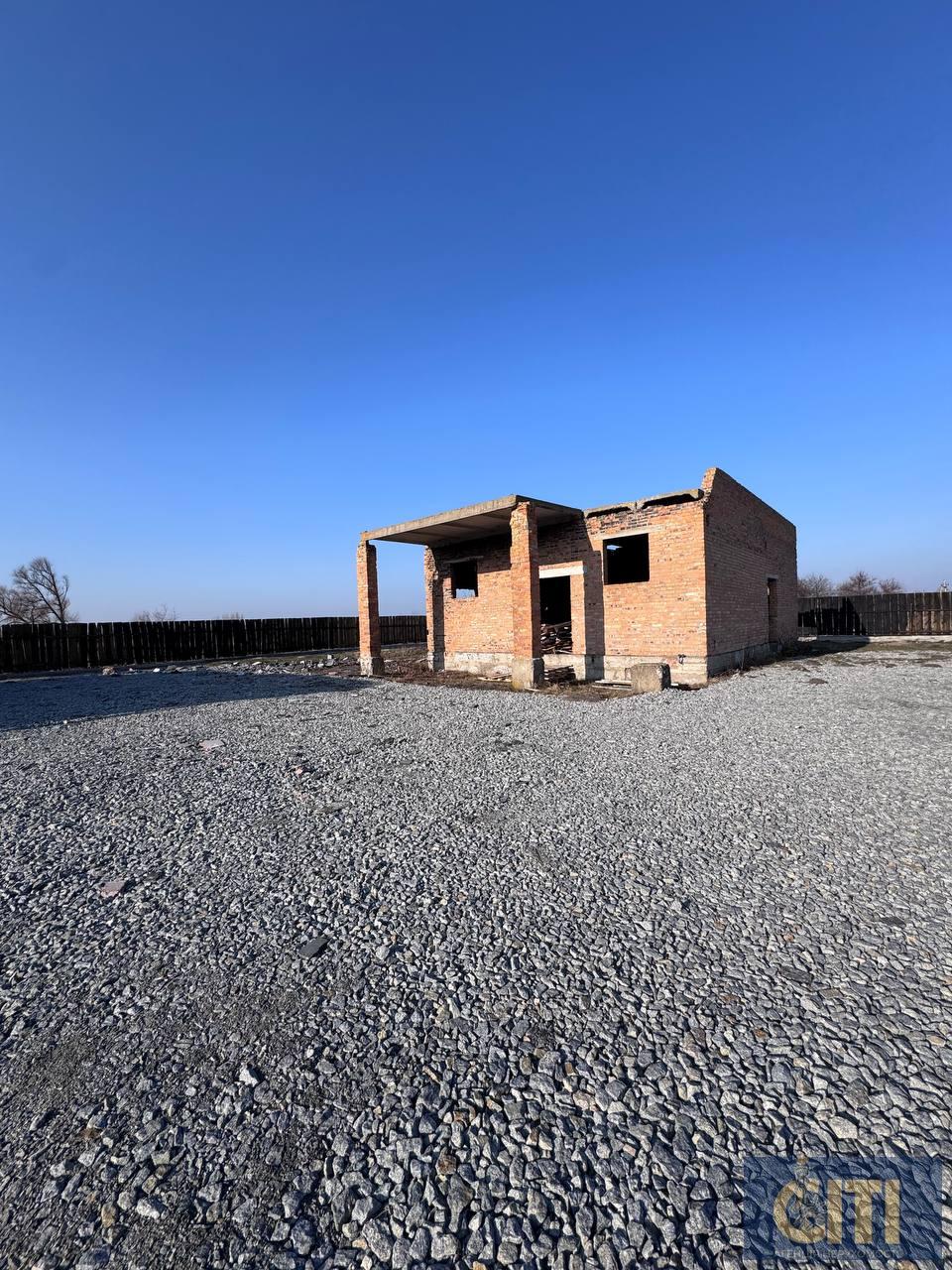 Имущественный комплекс в селе Дворец Житомирского района, 500 м², 30 соток. Майновий комплекс у селі Дворець Житомирського району, 500 м², 30 соток.