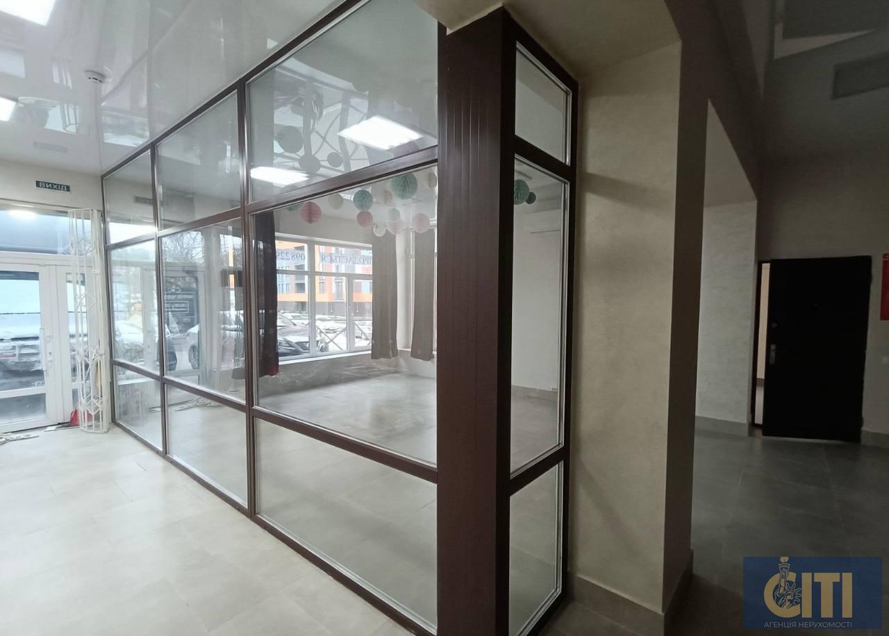 Коммерческое помещение в новостройке, Корбутовка, 112 м². Комерційне приміщення в новобудові, Корбутівка, 112 м².