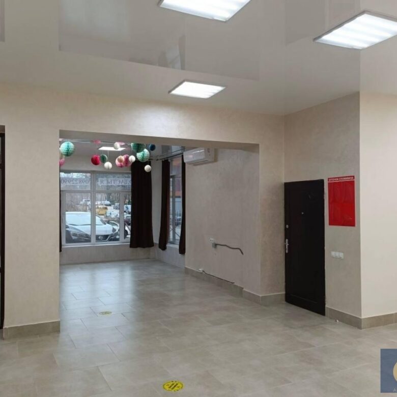 Комерційне приміщення в новобудові, Корбутівка, 112 м².