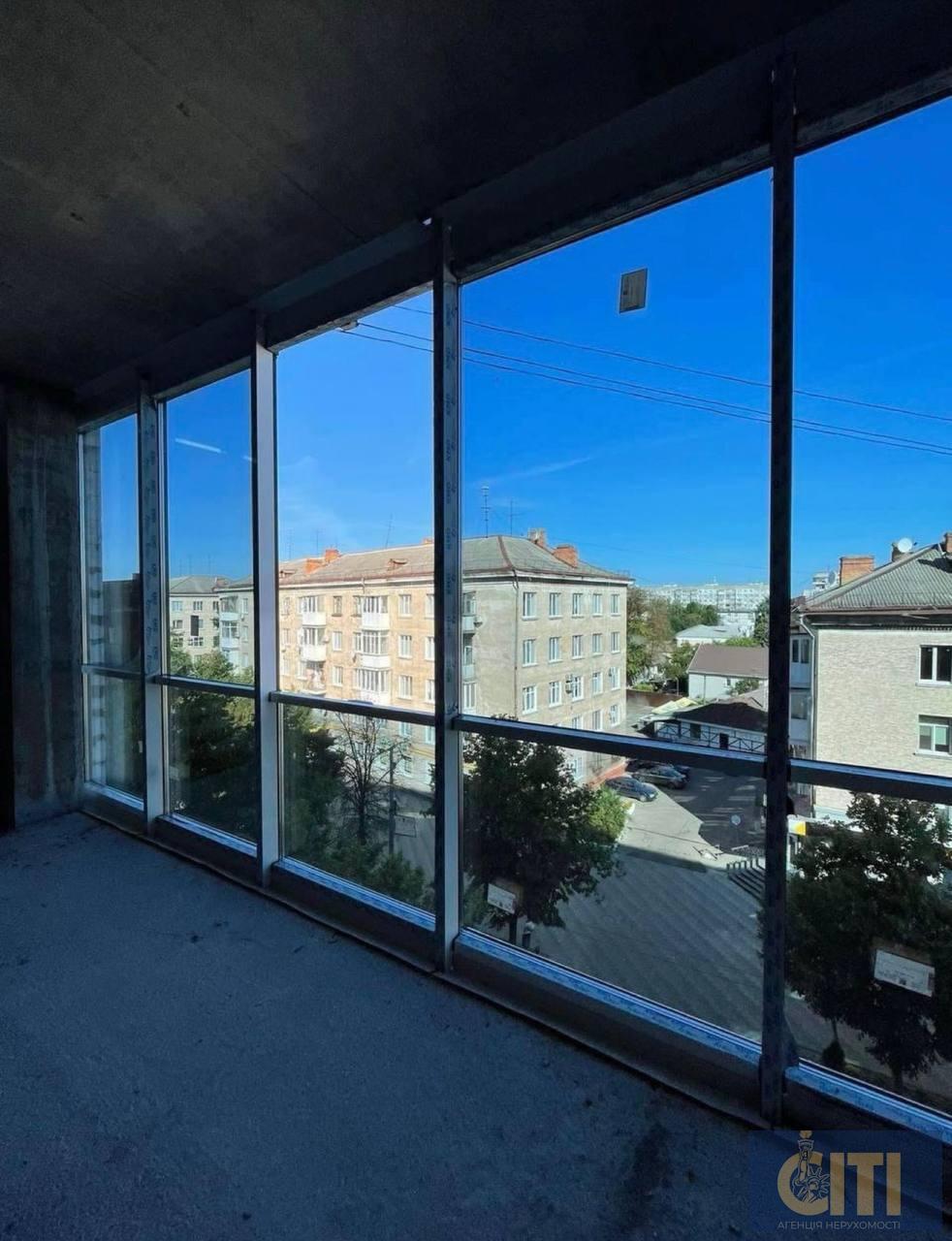 Продається приміщення під офіс у центрі міста Житомир по вулиці Київська, площею 133 м2 Продається приміщення під офіс у центрі міста Житомир по вулиці Київська, площею 133 м2