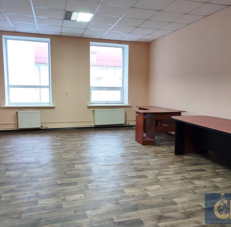 Здаються в оренду два кабінети в районі Майдану Перемоги