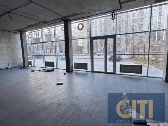 Rental of the facade commercial building, Grushevskogo street, 253 m2.