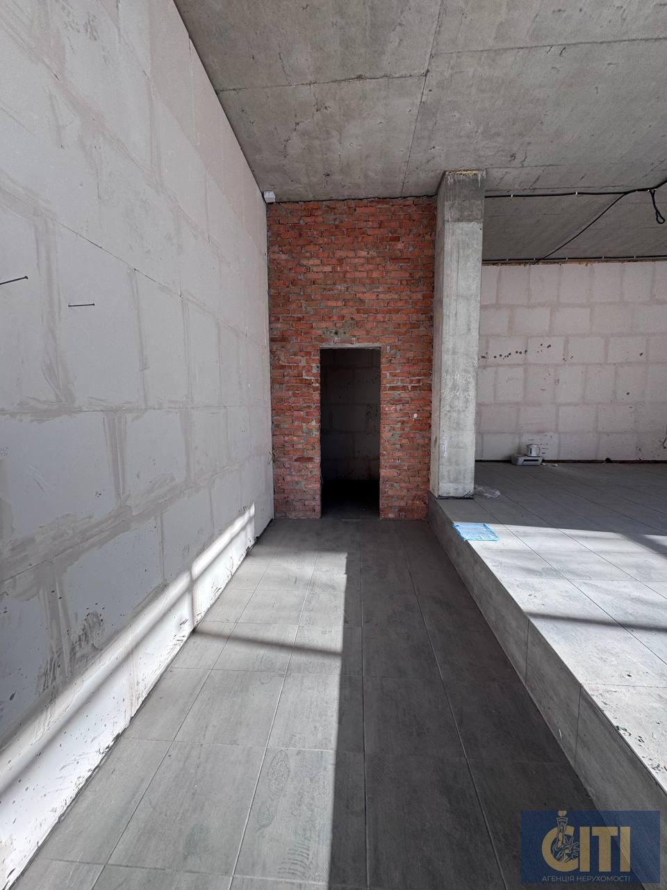 Оренда фасадного приміщення комерційного призначення, вул.Грушевського, 72 м2. Оренда фасадного приміщення комерційного призначення, вул.Грушевського, 72 м2.