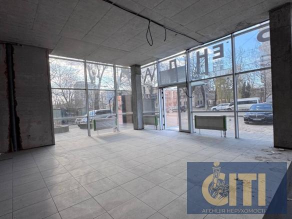 Оренда фасадного приміщення комерційного призначення, вул.Грушевського, 72 м2.