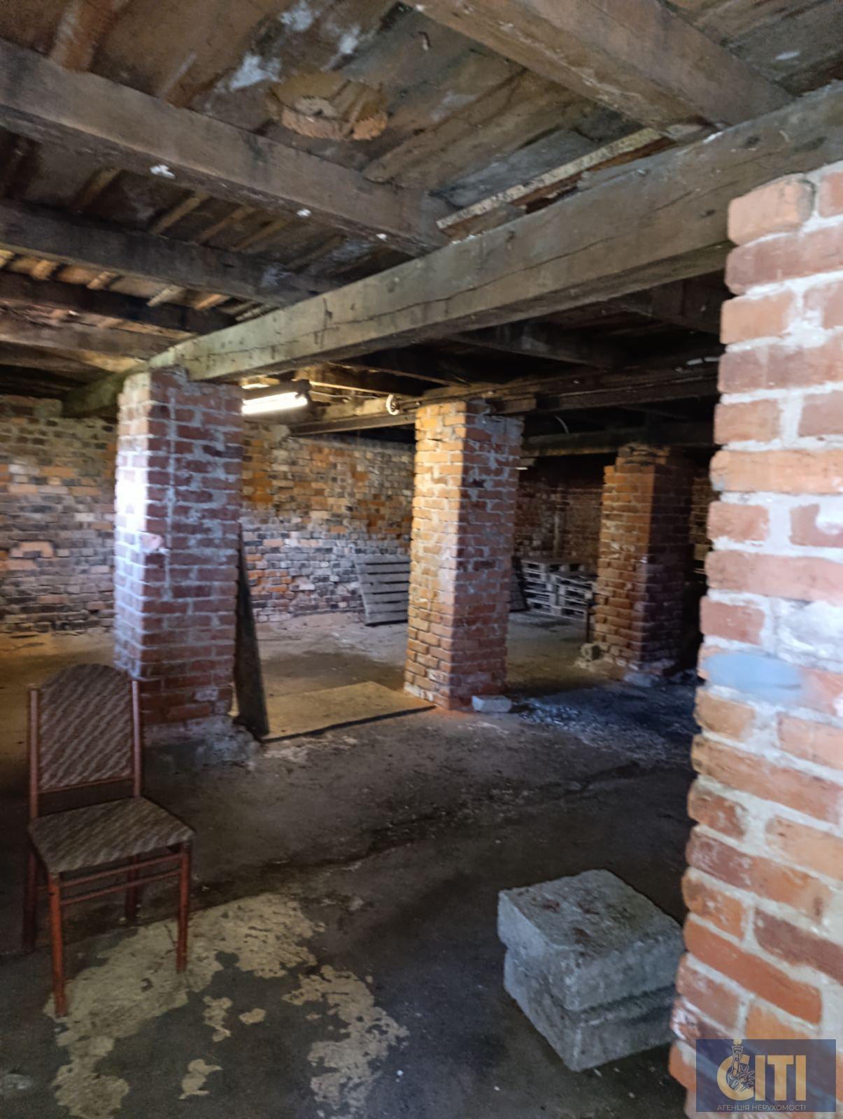 Подвальное помещение площадью 50 м² в районе Смолянка Підвальне приміщення площею 50 м² в районі Смолянка