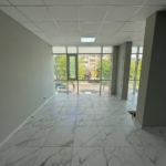 Приміщення в бізнес-центрі по вул. Перемоги, 80 м², простір типу open space на 2-му поверсі. Перемоги, 80 м², простір типу open space на 2-му поверсі.