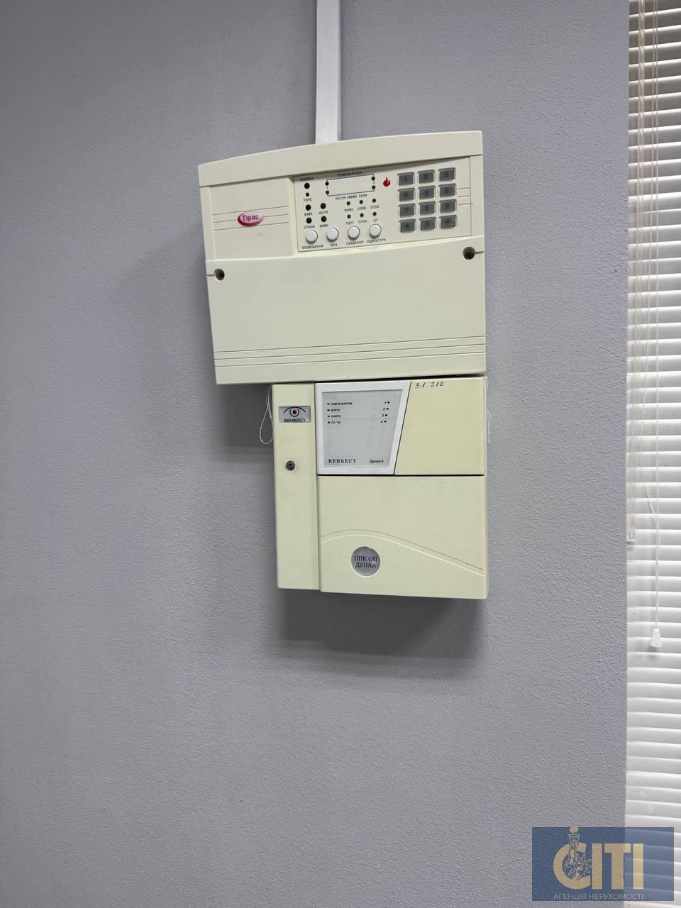 Приміщення у самому центрі міста — Небесної Сотні/Лятошинського, 57 м². Приміщення у самому центрі міста — Небесної Сотні/Лятошинського, 57 м².