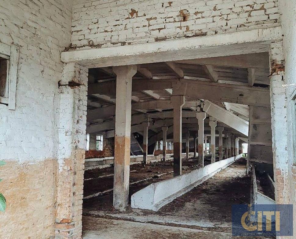 Продається промислове приміщення біля Житомира, 1700 м²