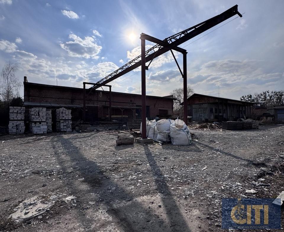 Продаж нежитлової частини будівлі у м.Коростень загальною площею 346 м²