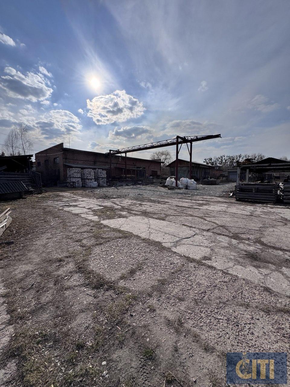 Продаж нежитлової частини будівлі у м.Коростень загальною площею 346 м² Продаж нежитлової частини будівлі у м.Коростень загальною площею 346 м²