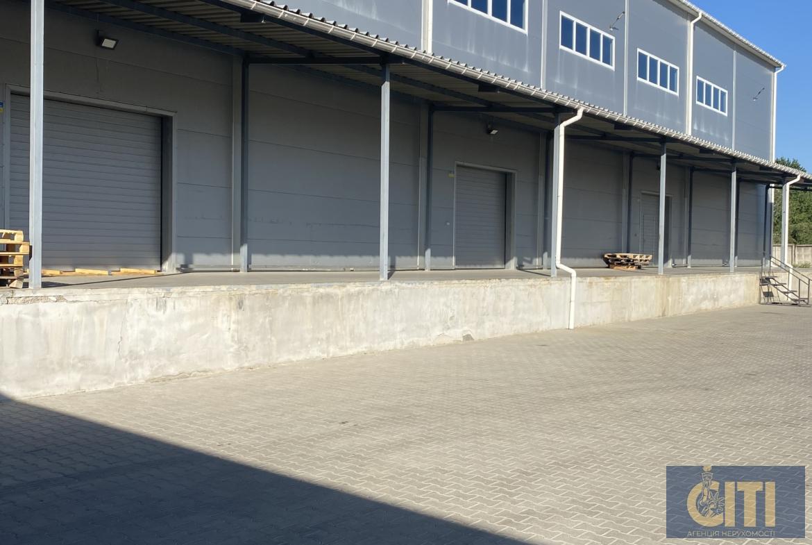 New modern warehouse premises with total area of 3827 sq.m. are available for rent
