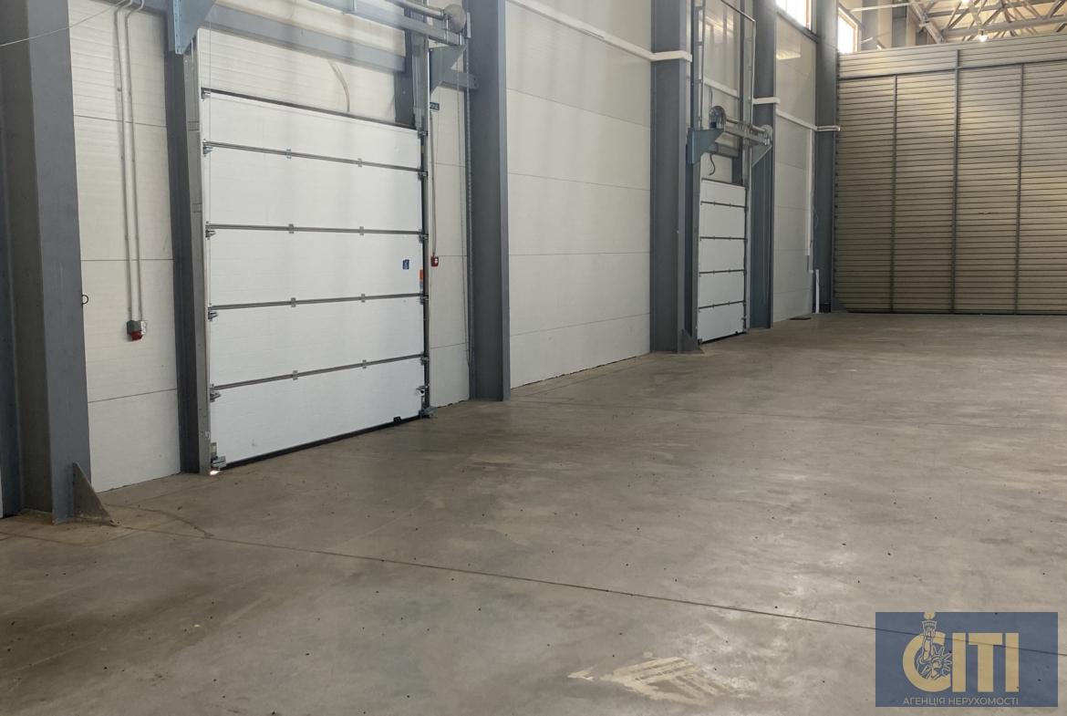 New modern warehouse premises with total area of 3827 sq.m. are available for rent