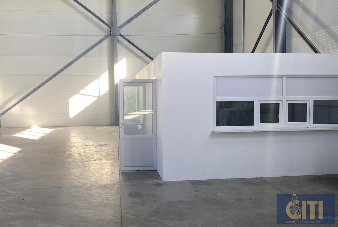 New modern warehouse premises with total area of 3827 sq.m. are available for rent