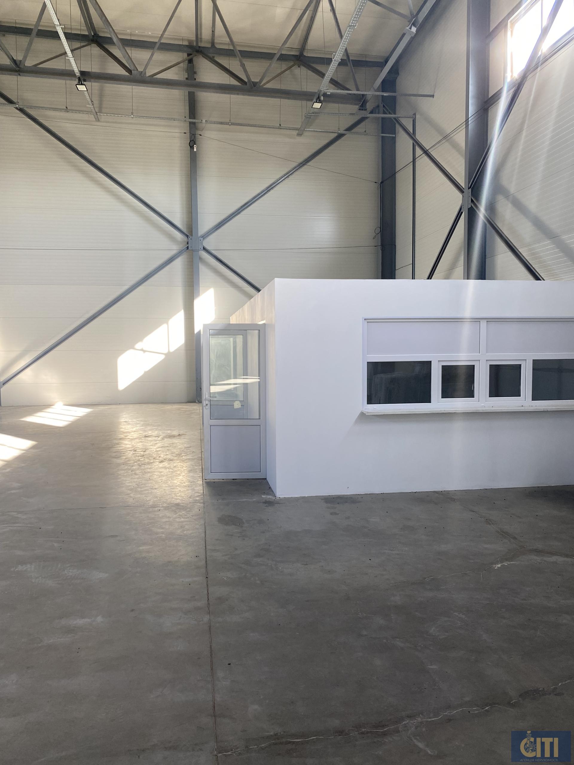 New modern warehouse premises with total area of 3827 sq.m. are available for rent