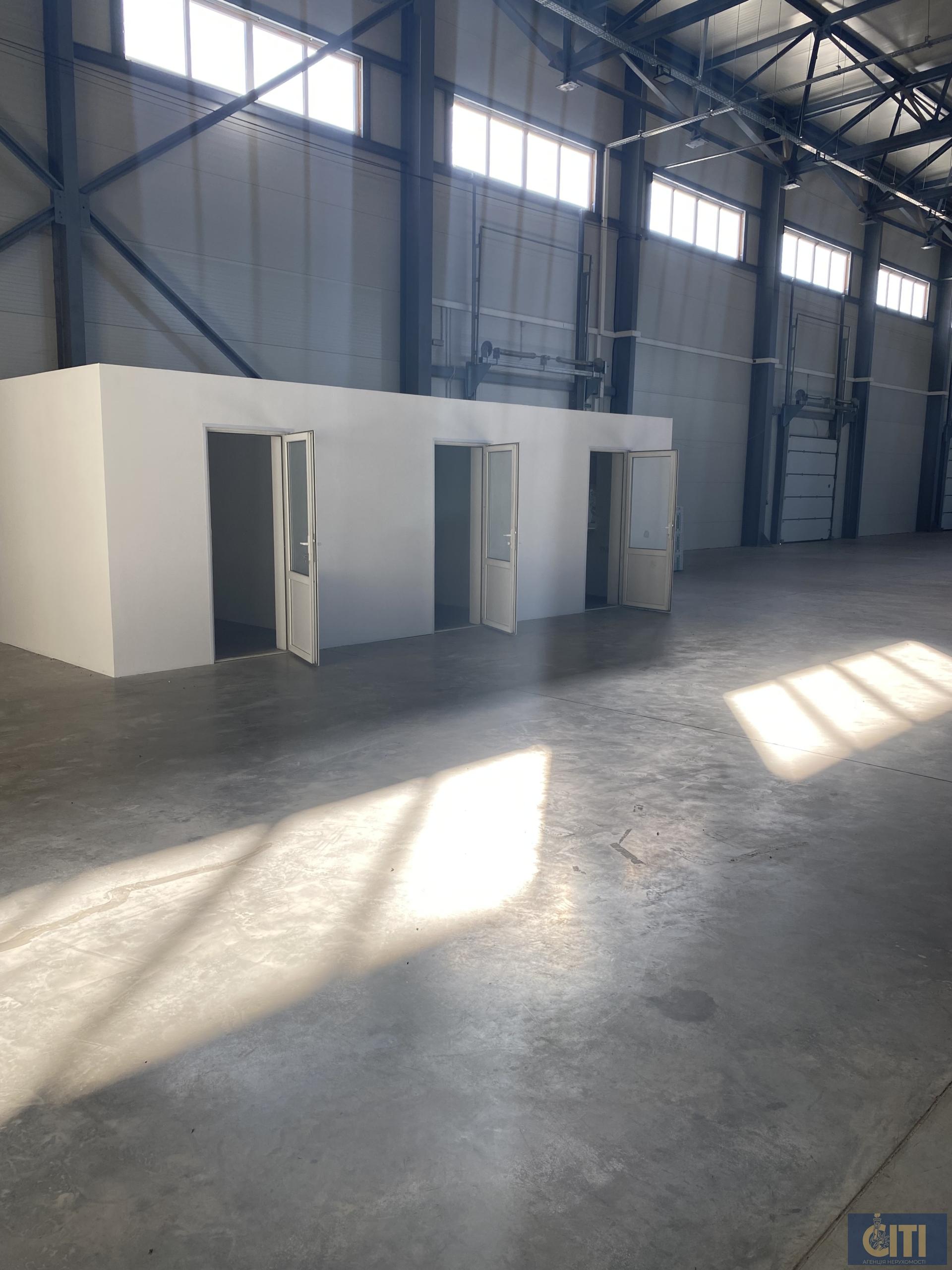 New modern warehouse premises with total area of 3827 sq.m. are available for rent