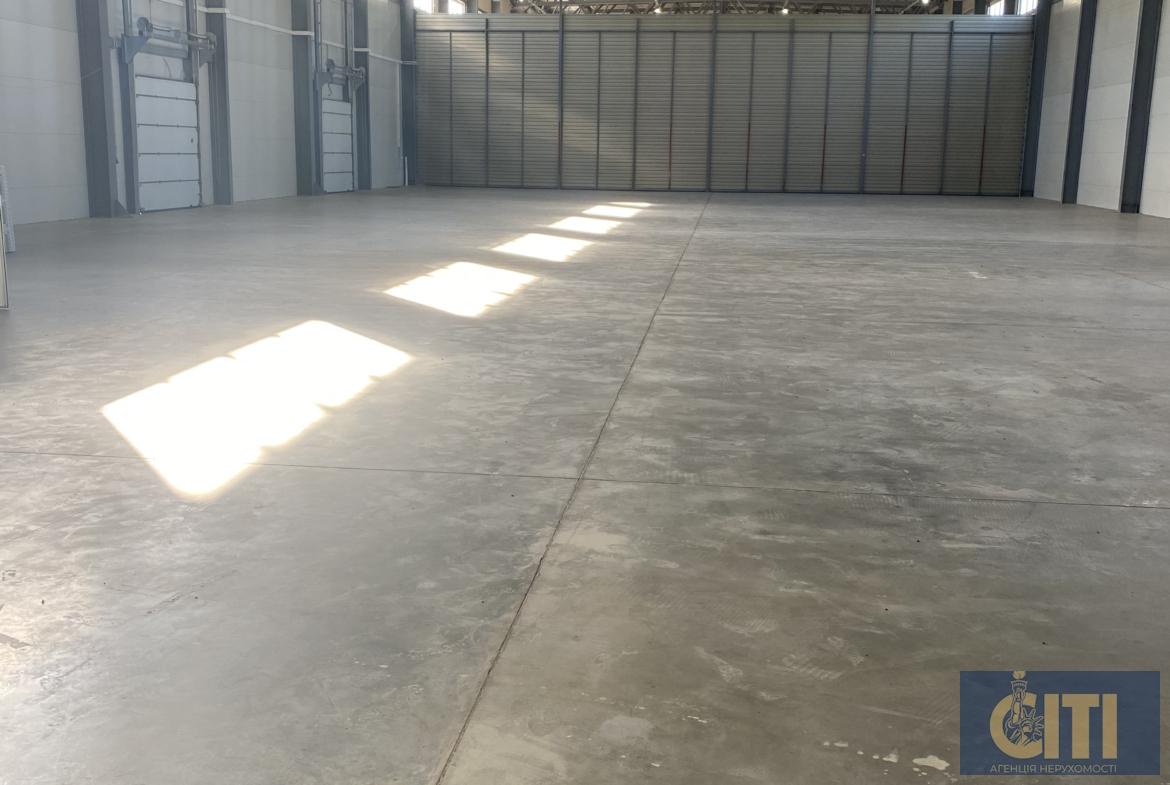 New modern warehouse premises with total area of 3827 sq.m. are available for rent
