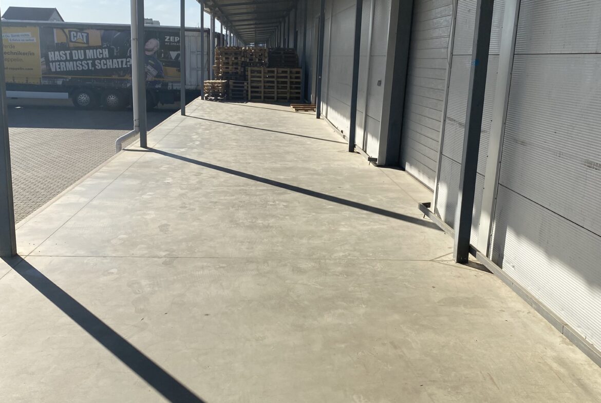 Здаються в оренду нові сучасні складські приміщення загальною площею 3827 кв.м.