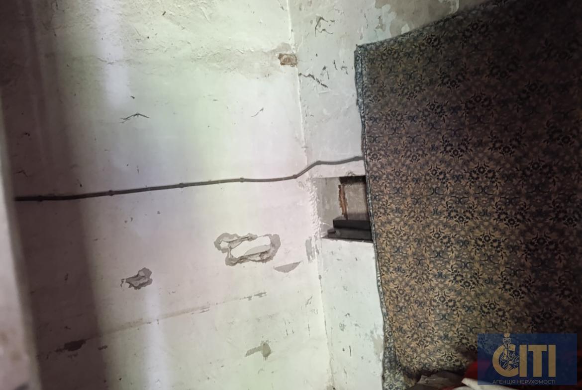 Warehouse, Smolianka, 50 m², height 2.7 m