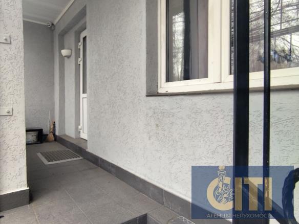 Здається в оренду приміщення площею 56 кв.м на вулиці Тутковського