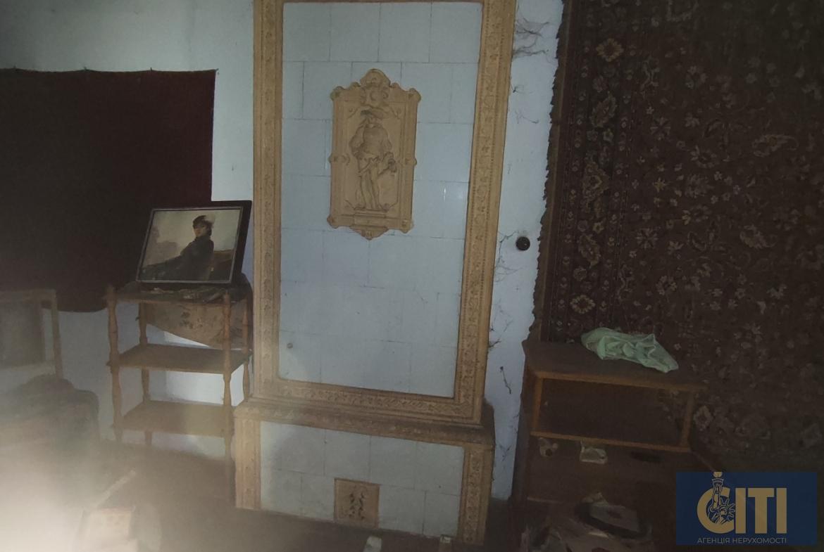 Продаж частини будинку з окремим входом, фасад, 5 вікон на вулицю, 92.7 кв.м.