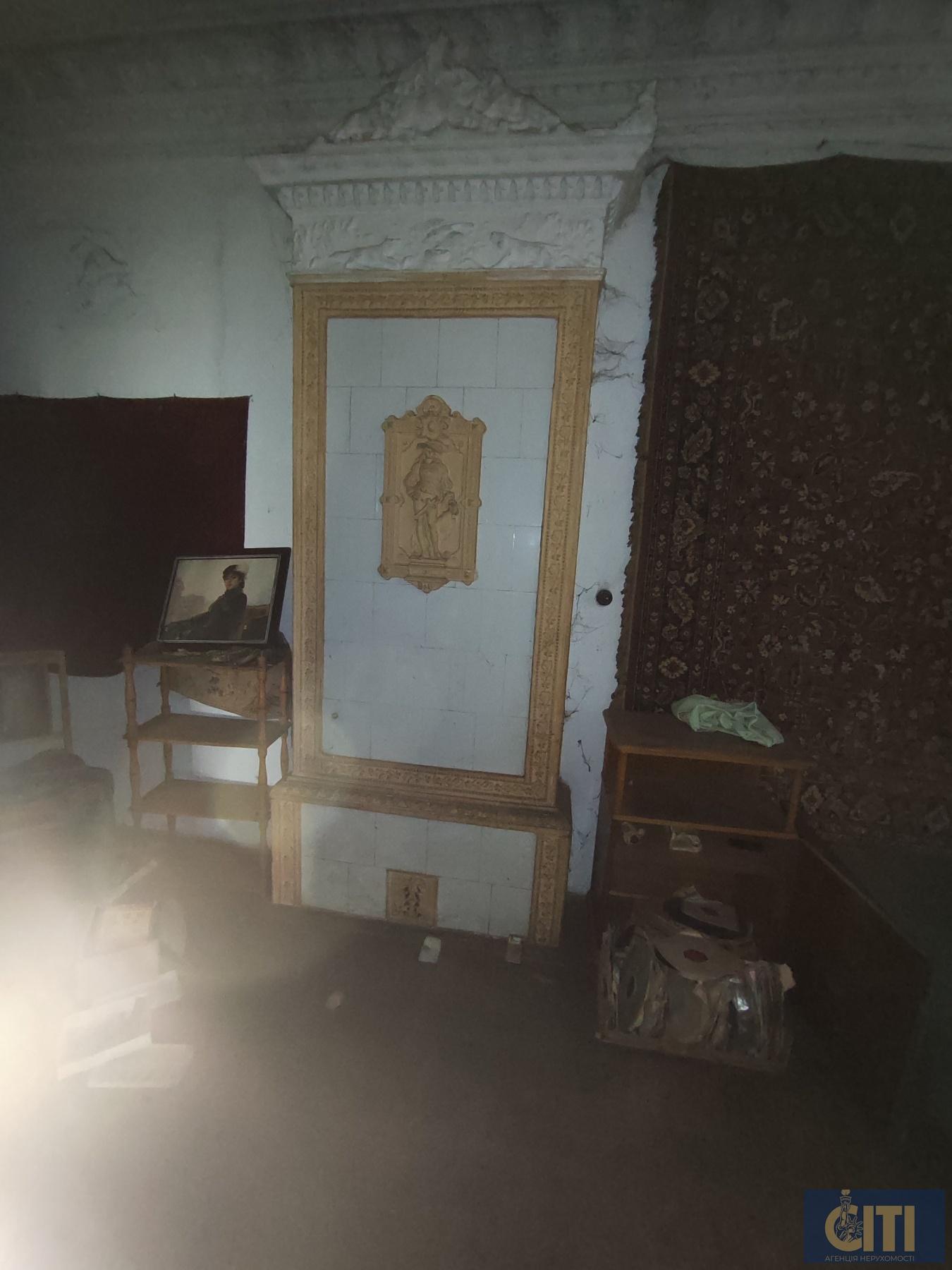 Продаж частини будинку з окремим входом, фасад, 5 вікон на вулицю, 92.7 кв.м. Продаж частини будинку з окремим входом, фасад, 5 вікон на вулицю, 92.7 кв.м.