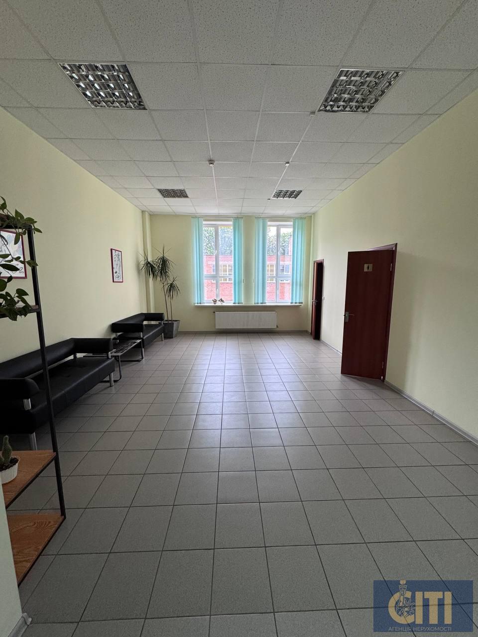 Задається в оренду офісне приміщення в Бізнес-центрі (Площа), 100 кв. м. Задається в оренду офісне приміщення в Бізнес-центрі (Площа), 100 кв. м.