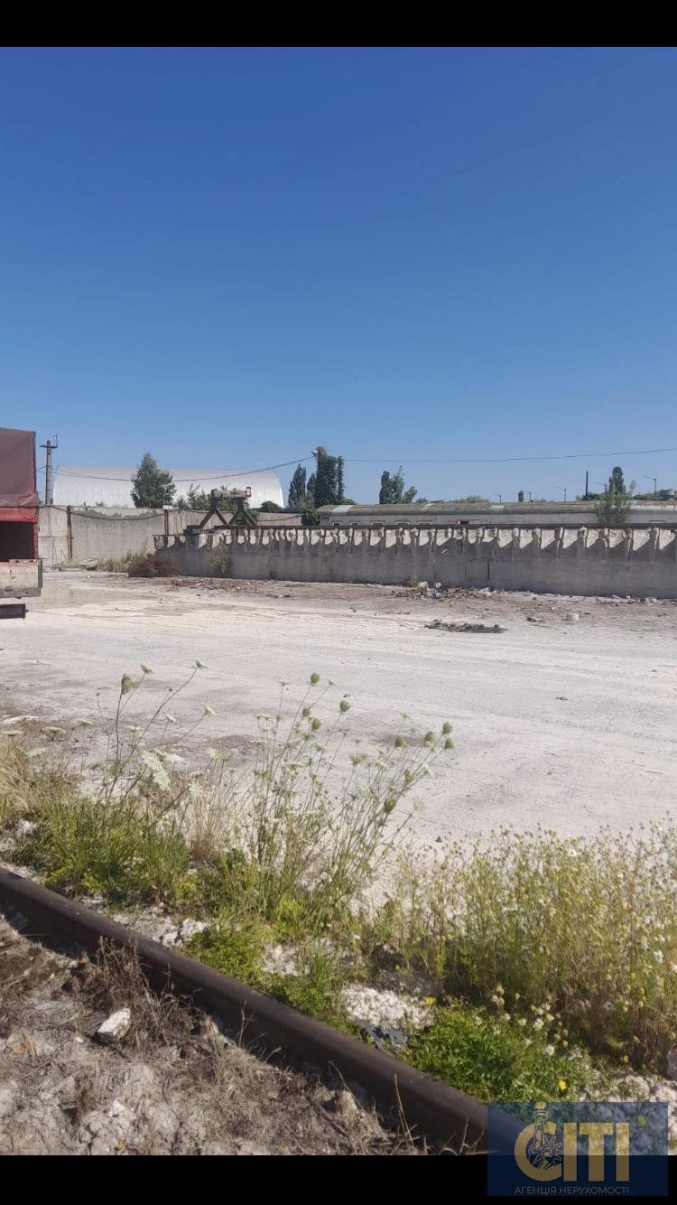 _viber_2025-07-15_12-55-03-800 Оренда майданчика з бетонним покриттям та залізничними коліями в місті Звягель