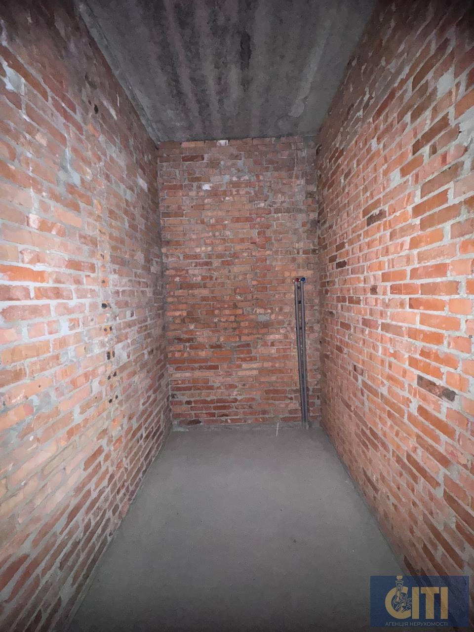 photo_11_2025-08-27_11-25-54 Продається комерційне приміщення в ЖК «Олімпійський», 4 секція — 83 м²