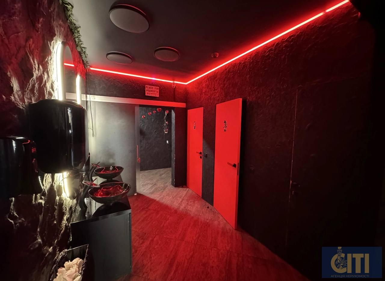 photo_11_2025-10-07_20-42-54 Продається комерційне приміщення площею 300 м² у самому центрі Житомира