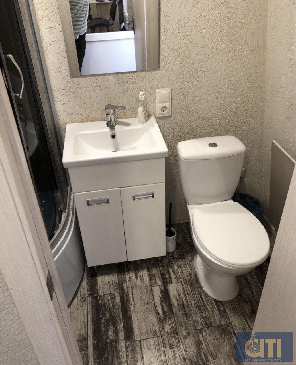 photo_11_2025-10-07_22-30-19 Офісне приміщення в центрі, вул. Покровська, 43 (перехрестя з вул. Лесі Українки), 50 м2