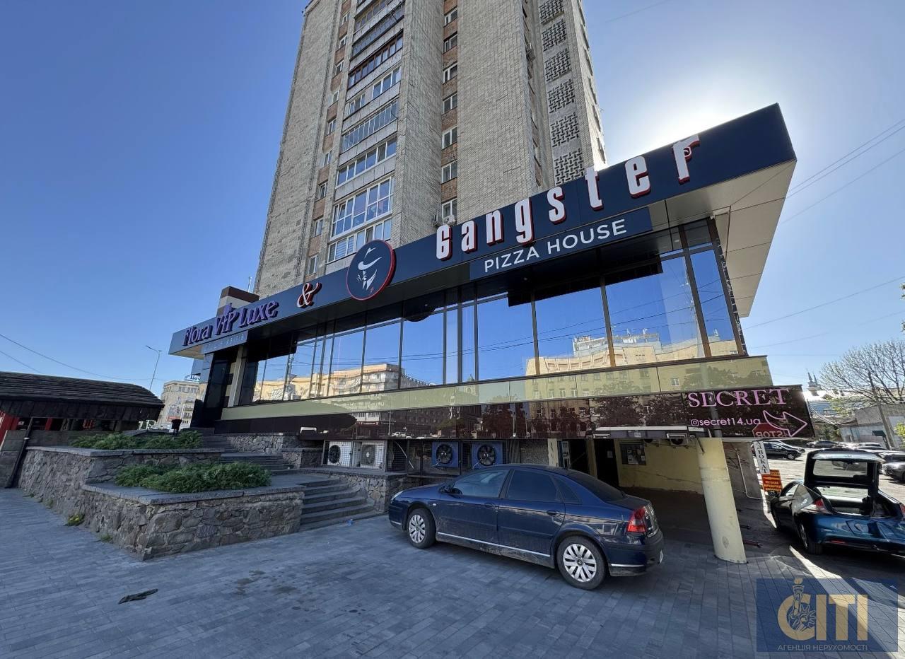 photo_1_2025-10-07_20-42-54 Продається комерційне приміщення площею 300 м² у самому центрі Житомира