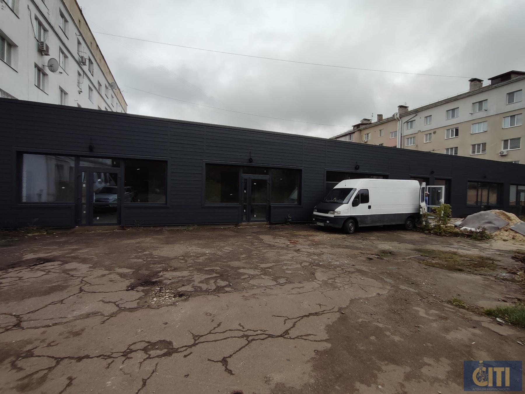 _viber_2025-10-20_17-34-55-567 Фасадна окремо розташована будівля 710 кв.м. на Польовій