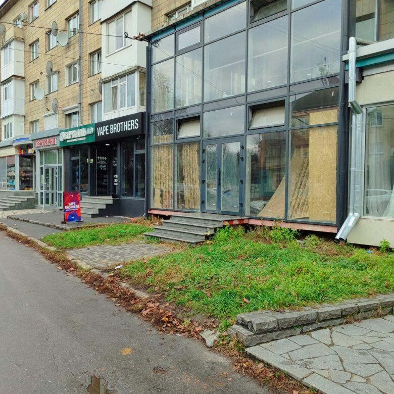 Оренда приміщення 180 кв. м. у центрі Житомира район перехрестя Н. Сотні/Лятошинського