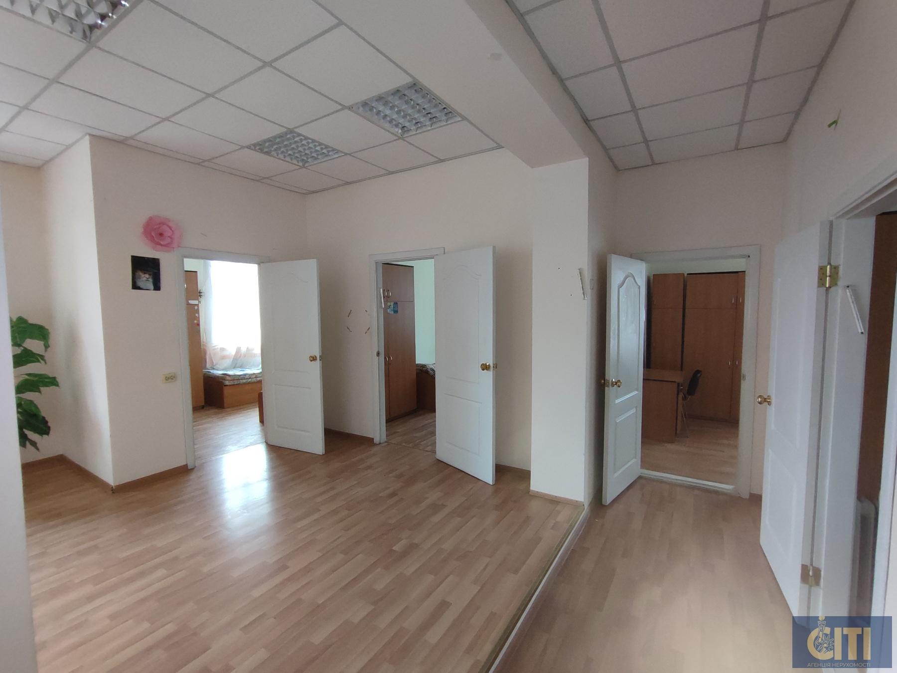 0-02-0a-64b8adc9ed8fd069880a37b713c4b568d3657282a6e2a45afbdb7c31a8151b95_22a7569ac29c52ac Продається приміщення 800 кв.м. у центрі Житомира, район майдану Короленка