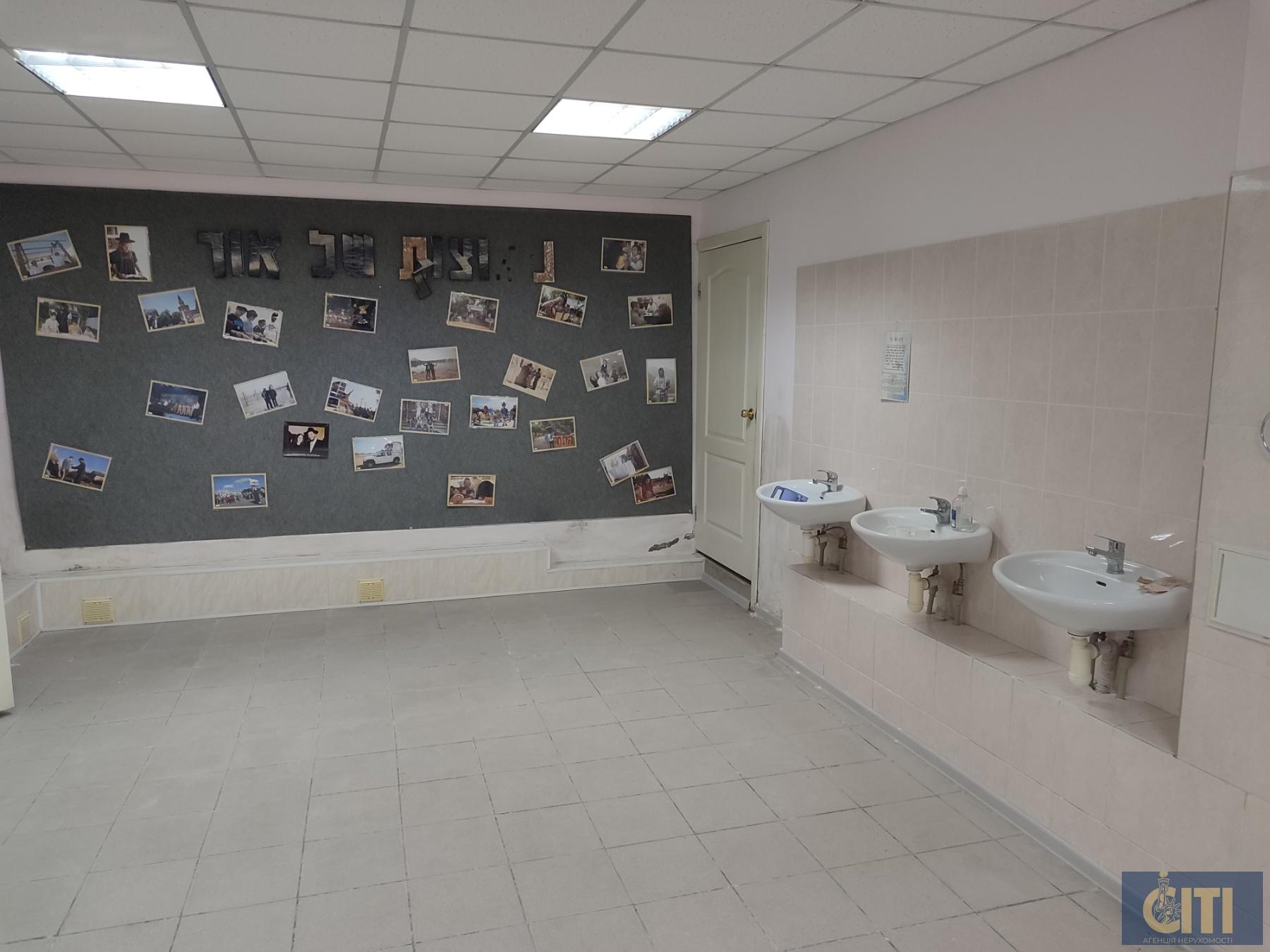 0-02-0a-6d33a8b9045838dfc95588402f58c13a82b38bf613f0650ce8eed5f928da47a2_e5708fa22e326d31 Продається приміщення 800 кв.м. у центрі Житомира, район майдану Короленка