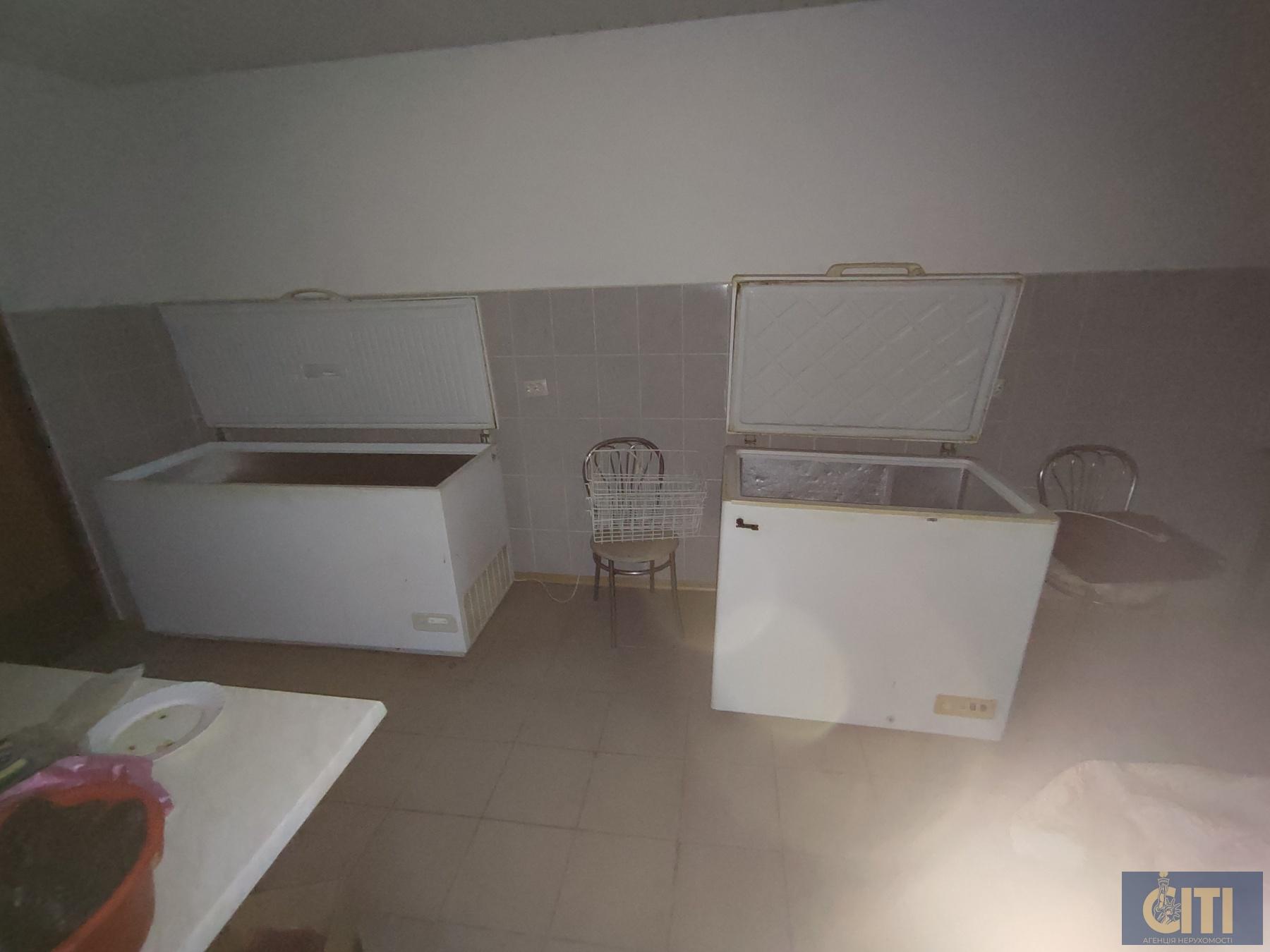 0-02-0a-8641990bc67914487d629699e67440daaee6bedfc6152d03cb5c82af882fd66c_4631fded3a07ed72 Продається приміщення 800 кв.м. у центрі Житомира, район майдану Короленка