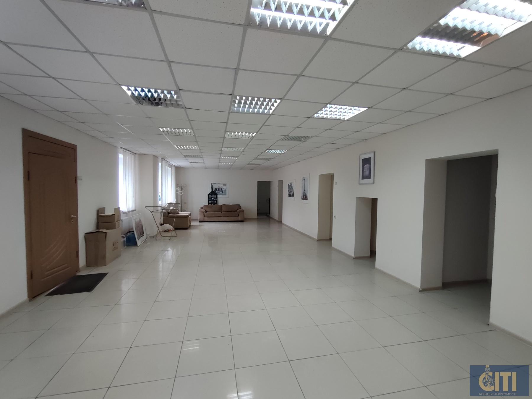 0-02-0a-dec3f02a066f0bf6793b12285f94d4e08b99da4305656295f695821a0fd93c8f_d696877f895a2bbc Продається приміщення 800 кв.м. у центрі Житомира, район майдану Короленка