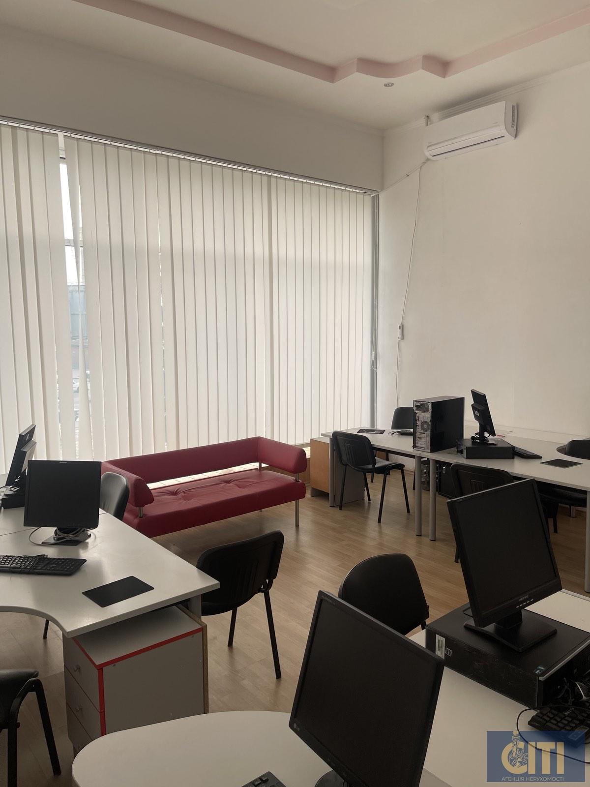 _viber_2026-01-23_11-15-04-119 Здається в оренду кабінет площею 30 м² на другому поверсі Центрального автовокзалу м. Житомир. Житомир.