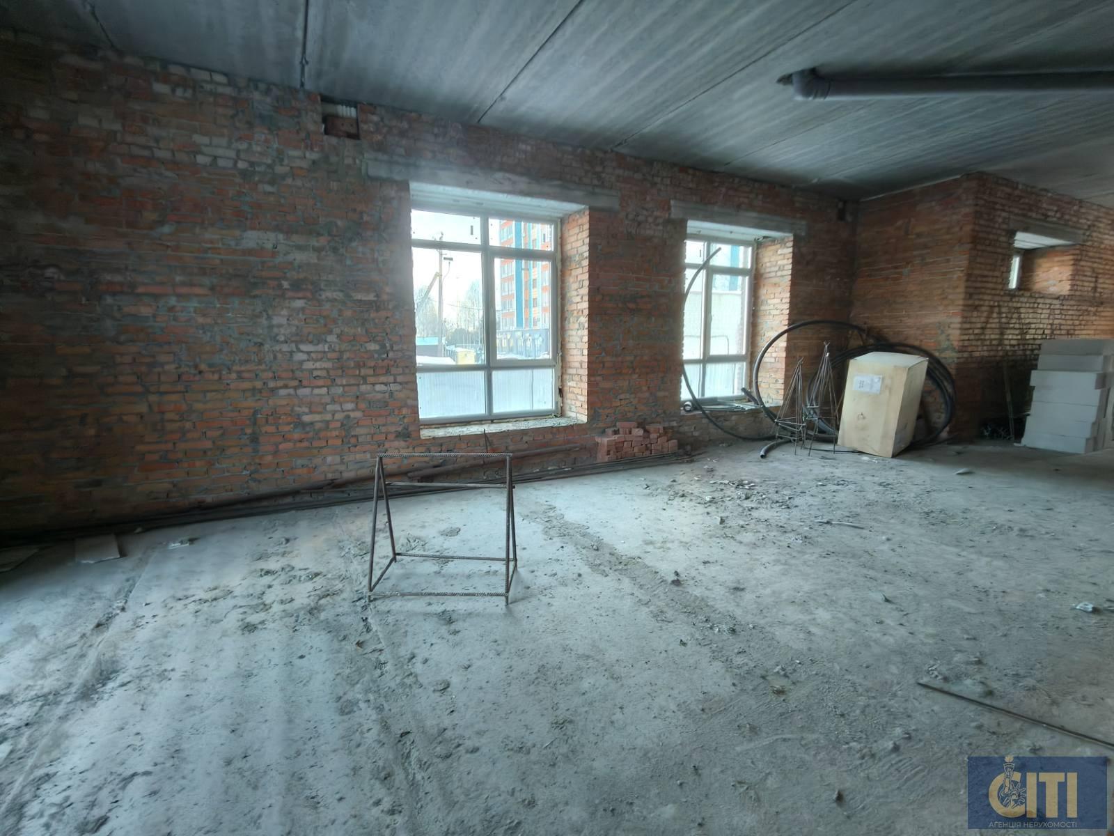 0-02-05-078860a3f595eb7c0b25f3ef83e4d477967634183a4ca71f160f04244243a773_84f7354b2911da64 Продаж фасадного комерційного приміщення, 120 кв.м, район Малинського ринку