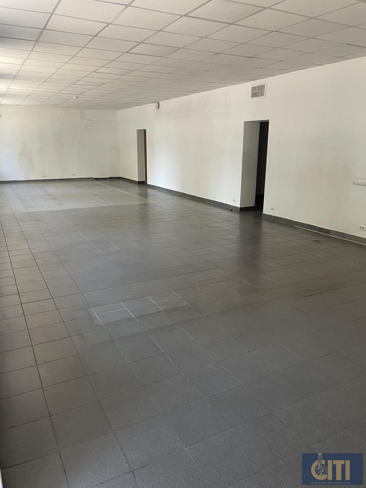 0-02-05-0fd823deb4ab25b27df6e5bd5d39d34238ed6c4ed540a77924385fb2b025b0a2_78b7ab9f35a3ba84 Оренда нежитлового приміщення в центрі загальною площею 155 кв.м. по вулиці Київській, район ЦУМу