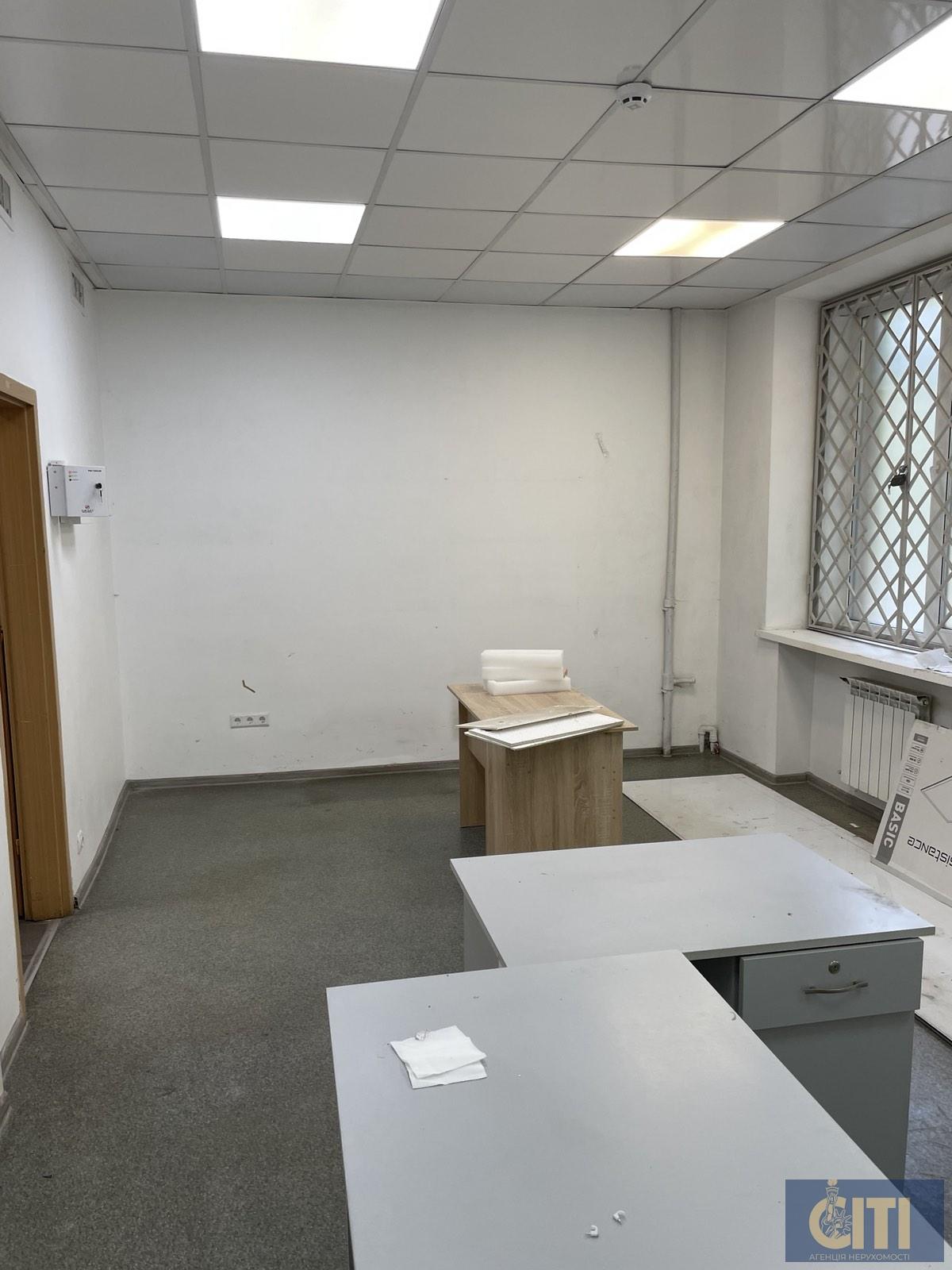 0-02-05-13b5ca44a2c9cc981332558cbe189784c4ecccf39ba03270135d99652e71a54a_a462297bc883d1bf Оренда нежитлового приміщення в центрі загальною площею 155 кв.м. по вулиці Київській, район ЦУМу