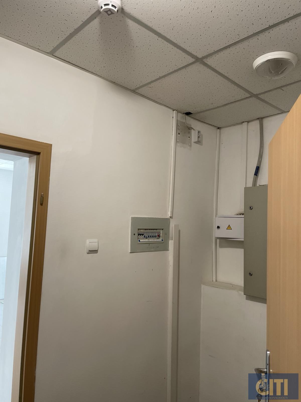 0-02-05-39509a9f78d531611fac8fd96675f72041723878b8441ec89f1b9abb14ccef98_eea6eed891c3ff60 Оренда нежитлового приміщення в центрі загальною площею 155 кв.м. по вулиці Київській, район ЦУМу