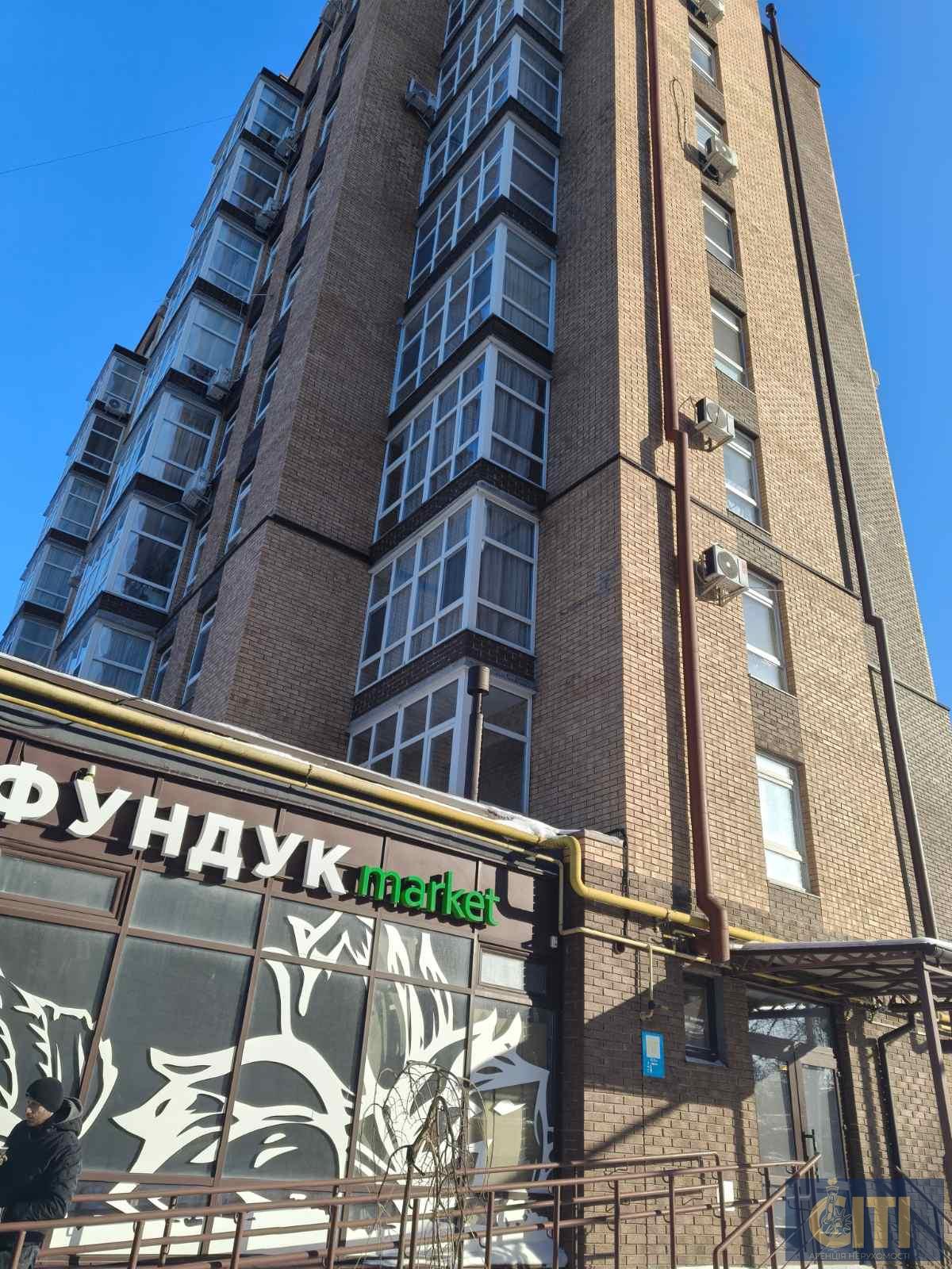 0-02-05-4894f1e712ffe69af1d89ac696d4b26dcc69f120f8a49e174169f8b7c8c9edb2_8f6e12f4c2074d1f Продаж фасадного комерційного приміщення, 120 кв.м, район Малинського ринку