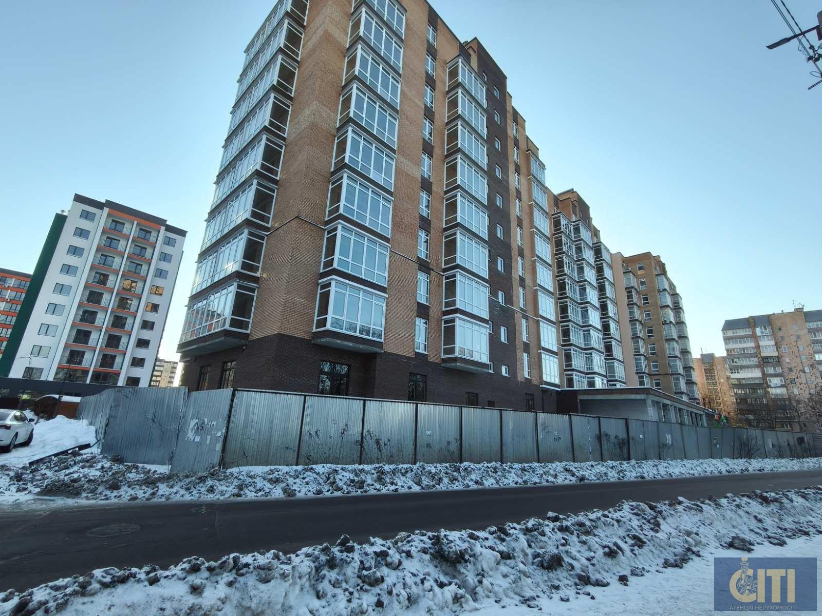 0-02-05-71dba1ea32b8c0d5f156bd96f6f00238755e203e8a04bdb10a1572244eea0885_a9aefe14a43d311f Продаж фасадного комерційного приміщення, 120 кв.м, район Малинського ринку