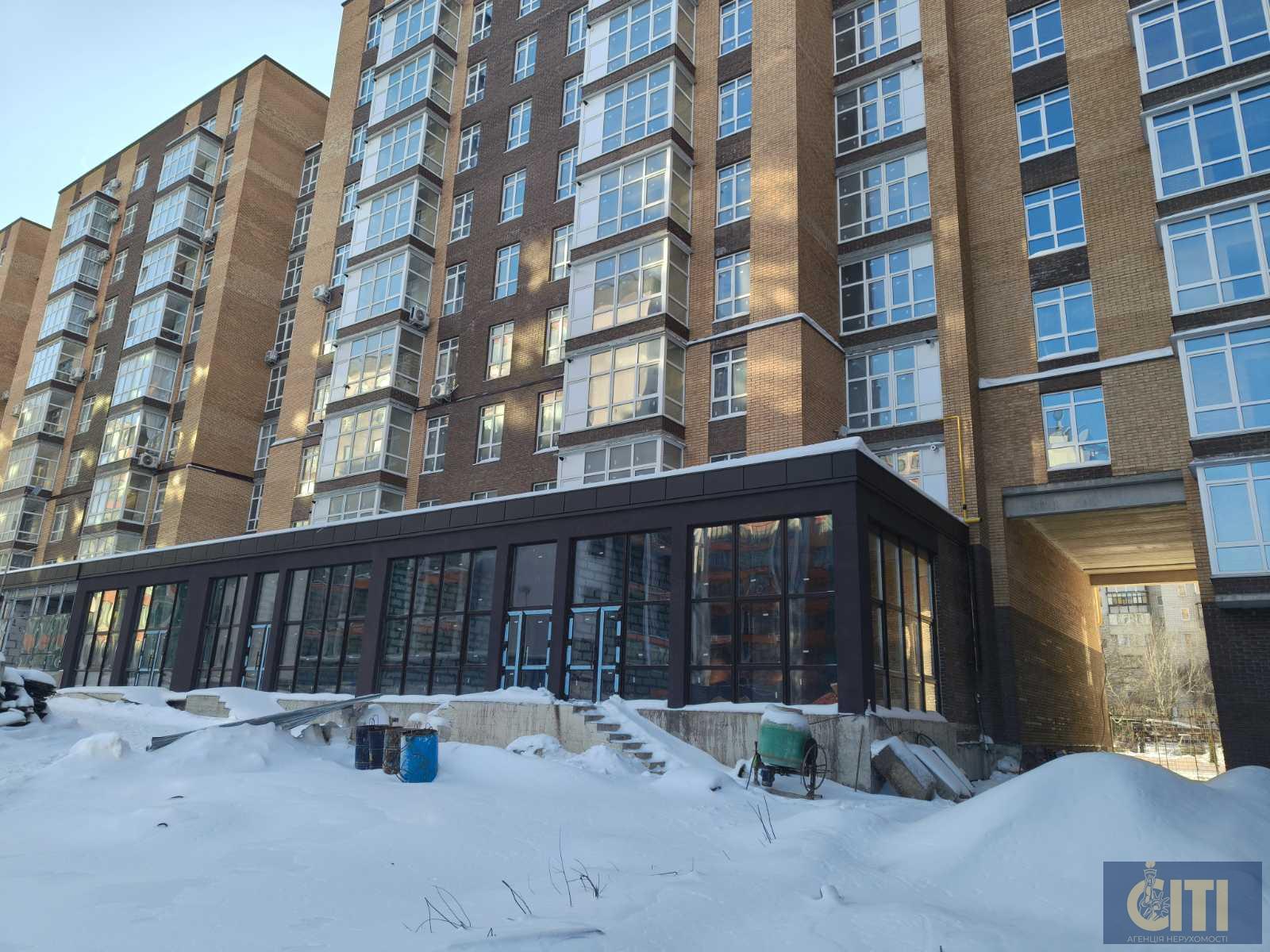 0-02-05-766fdb3da9ae3741f43bbfce89a5c7c0b277b7413a492b4af78e2db4d04a293a_d202500923a394eb Продаж фасадного комерційного приміщення, 120 кв.м, район Малинського ринку