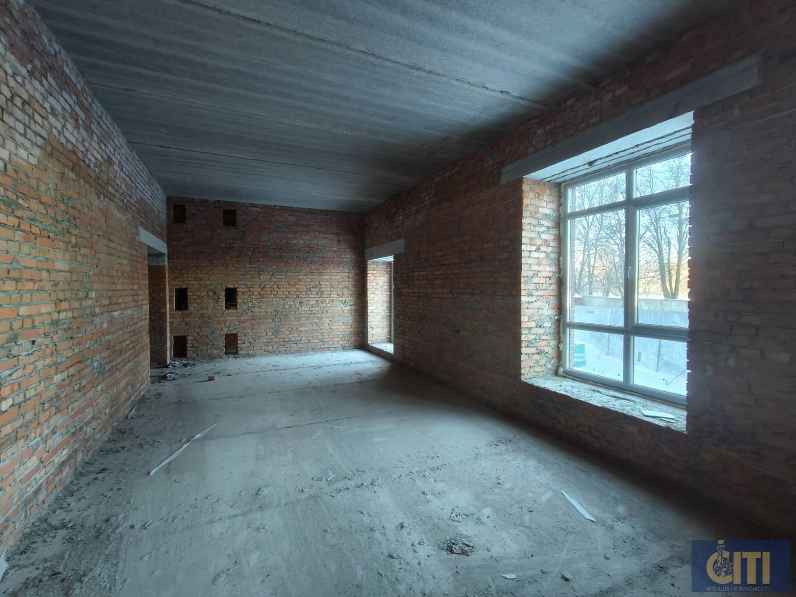 0-02-05-b77a06c1b2b0075460e06447bdf533b8979135c9595eb3a51c03435d88d2fe94_9f6b5a51053f3f47 Продаж фасадного комерційного приміщення, 120 кв.м, район Малинського ринку